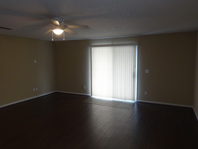Building Photo - 966 Ford Wood Dr