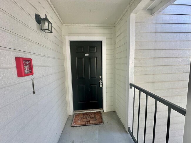 Building Photo - 2550 N Alafaya Trail