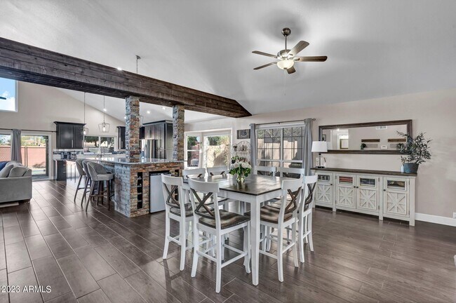 Foto del edificio - 412 W Sagebrush St