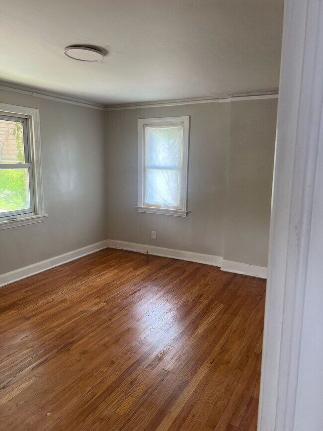 Foto del edificio - 3-Bedroom Gem on Indiana St with Spacious ...