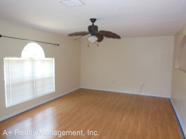 Foto del edificio - 4 br, 3 bath House - 6552 Pinehurst Dr