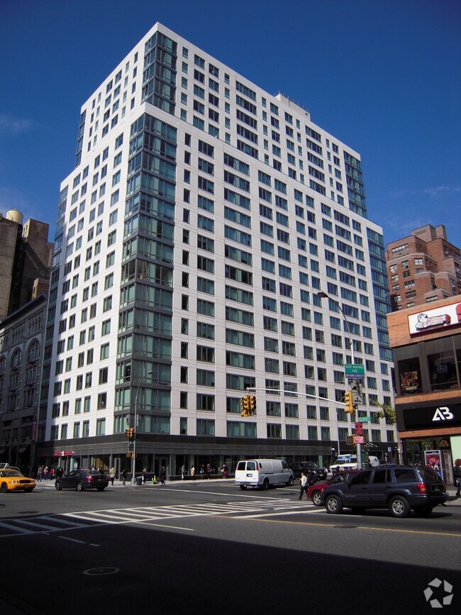 Gramercy Green Residence Hall Apartments in New York, NY