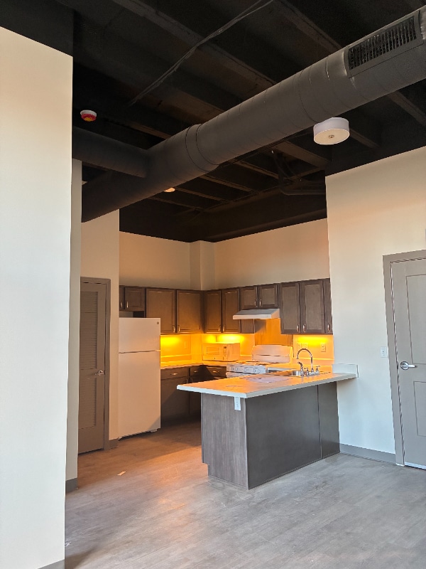 Building Photo - 101 Johnson St