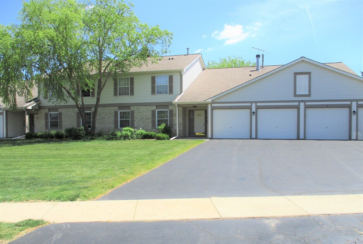 Foto principal - 230 Wethington Dr