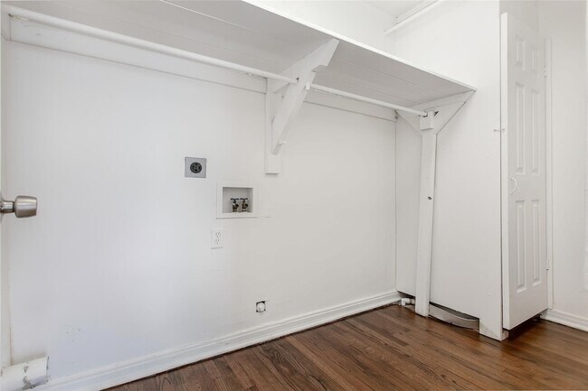 Foto del edificio - 5829 E Mockingbird Ln