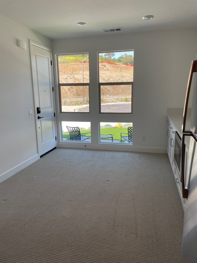 Living area with Kitchenette - 955 Lindbergh Dr