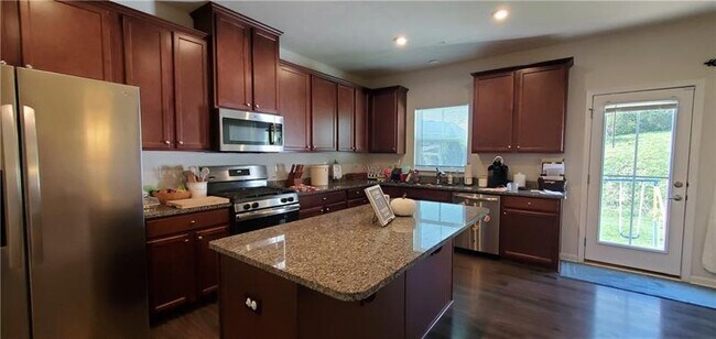 Building Photo - 1201 Clear Springs Dr