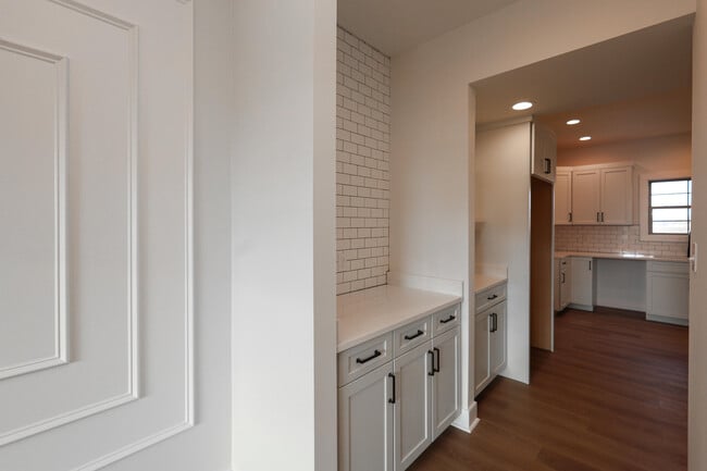 Building Photo - 209 Krauss Dr