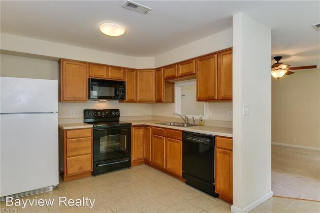 Building Photo - 3 br, 2 bath House - 407 Macdonald Rd
