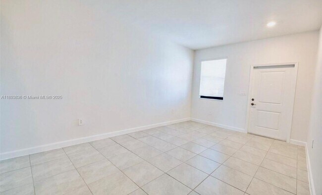 Foto del edificio - 24587 SW 119th Pl