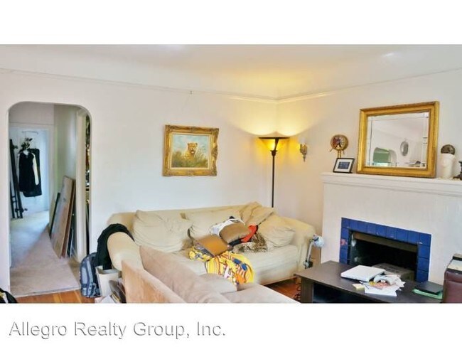 Building Photo - 346 N 73rd St