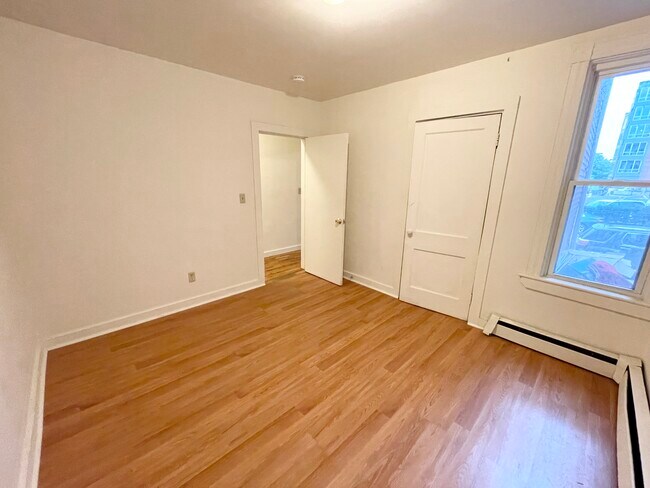 Building Photo - 1574 Tremont St