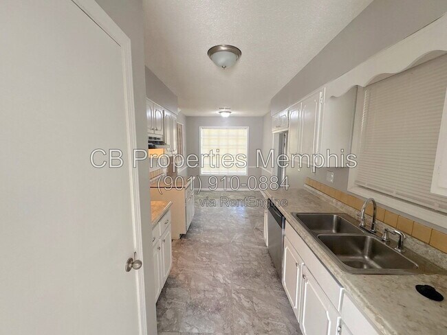 Building Photo - 4316 Springwind Rd