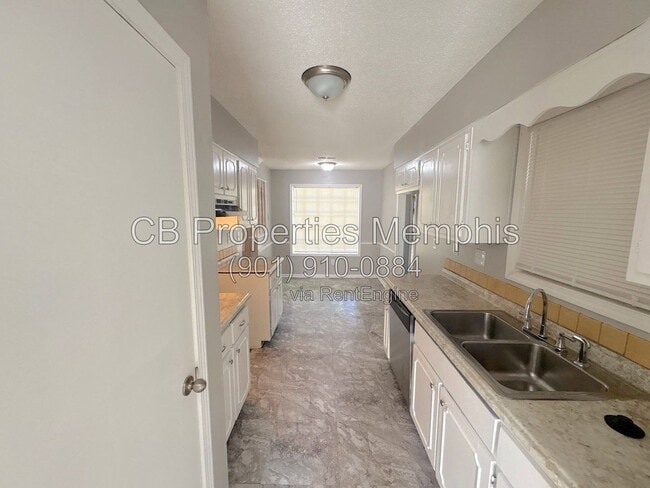 Photo - 4316 Springwind Road House