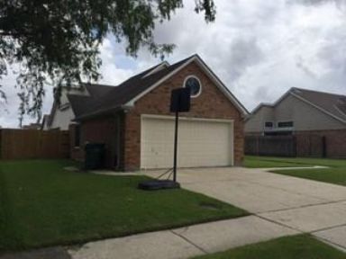 Building Photo - 2712 Hardwood Dr