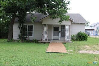 Building Photo - 1306 S 45th St
