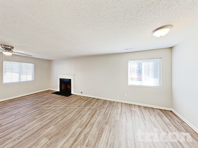 Foto del edificio - 2675 Chatfield Dr