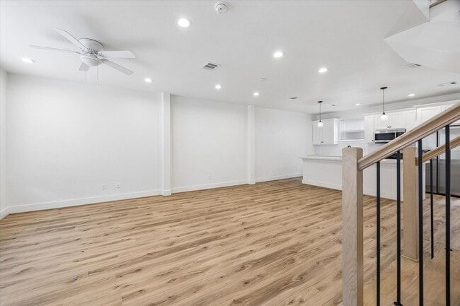 Building Photo - 2749 Redrock St