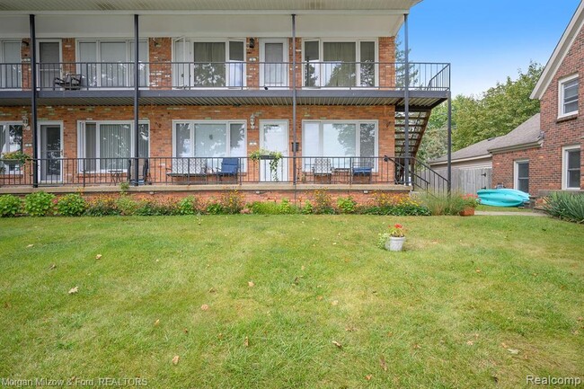 View of Unit Door (Bottom Right) - 5375 Cooley Lake Rd