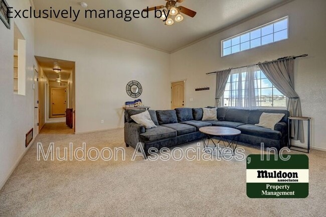 Foto del edificio - 1470 N Purcell Blvd