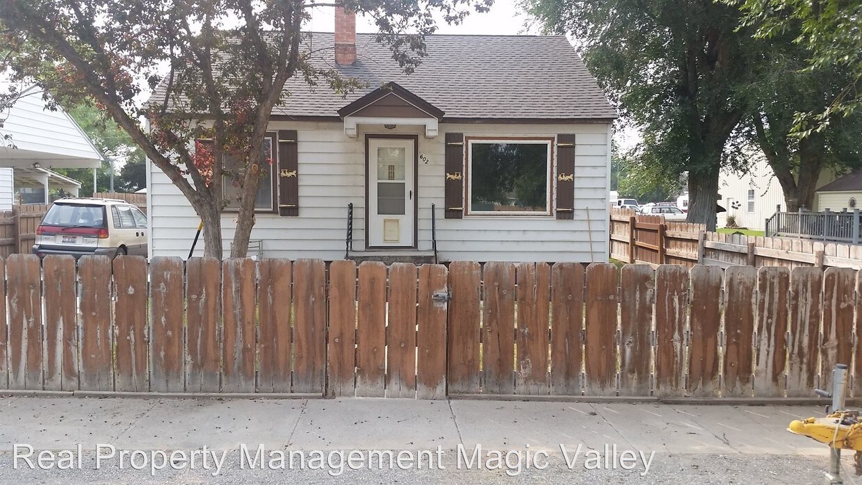 Primary Photo - 3 br, 1 bath House - 602 Adell