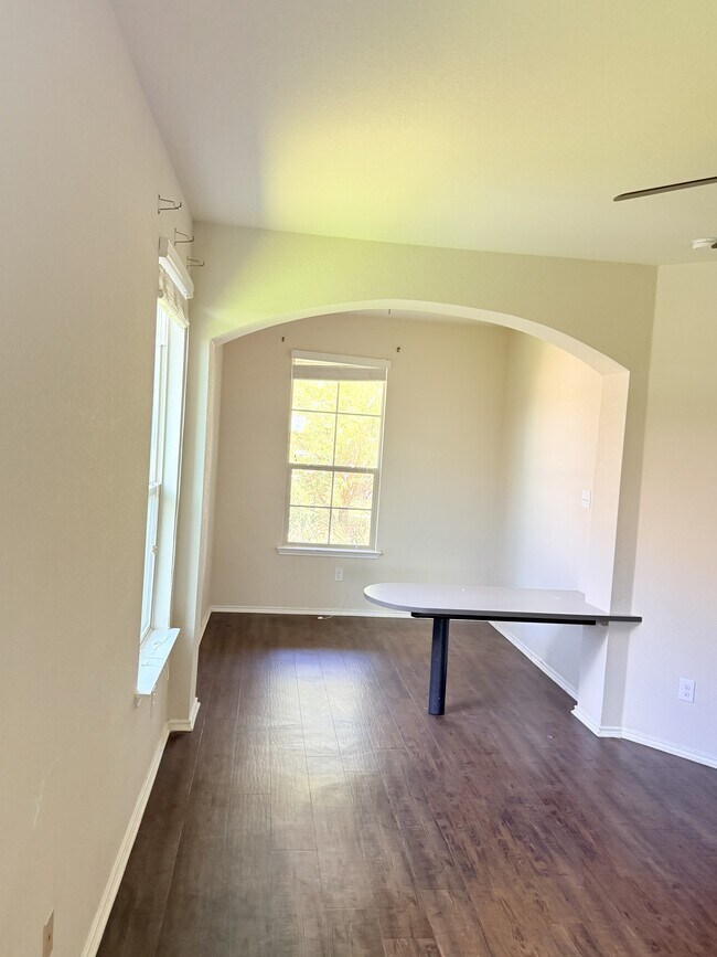Building Photo - 5404 Waterbank Ln