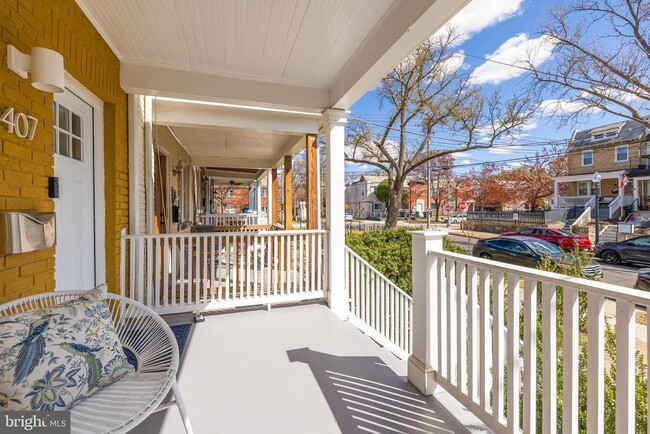 Building Photo - 407 Delafield Pl NW