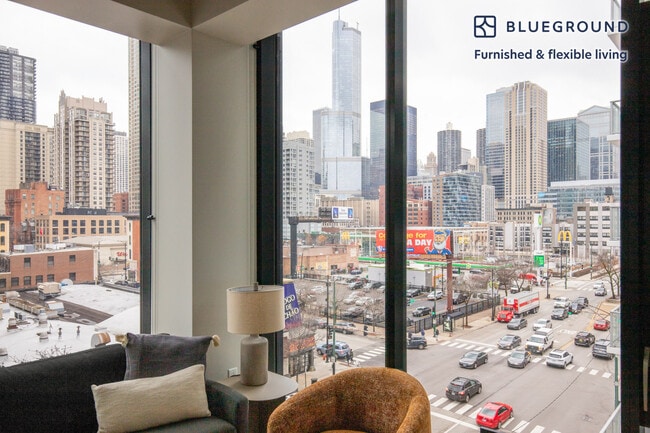 Foto del edificio - 676 North LaSalle Drive-SI FL5-ID895