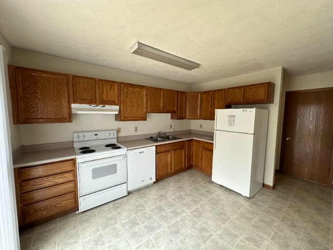 Foto del edificio - 219b-219 Robb Ave