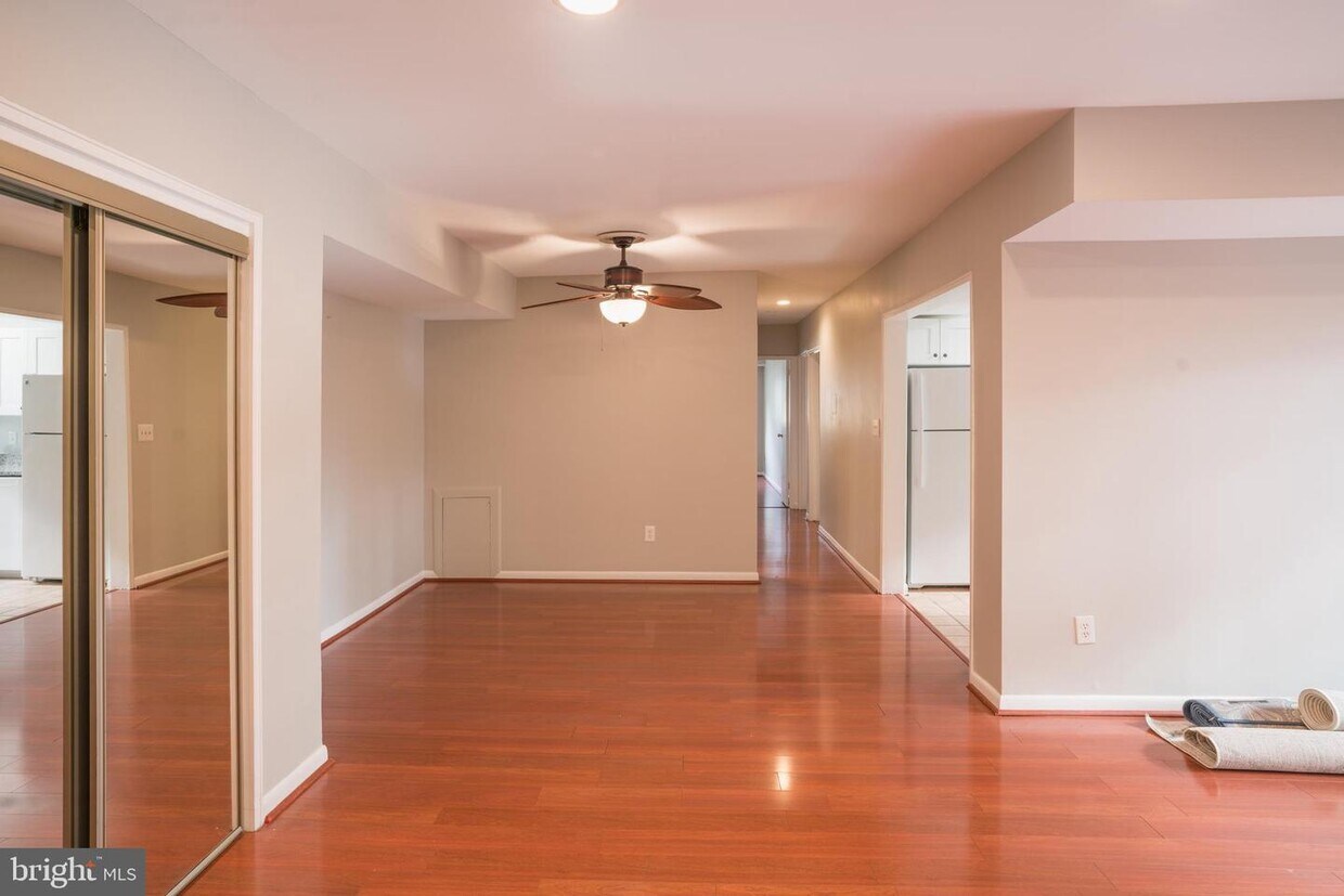 101 Skyhill Rd Unit 102, Alexandria, VA 22314 Condo for Rent in Alexandria, VA