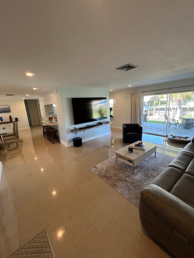 Building Photo - 1729 Cobia Way