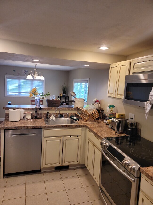 292 Prospect St, Stoughton, MA 02072 House Rental in Stoughton, MA