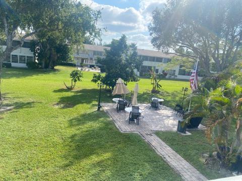 Building Photo - 100 Andover D