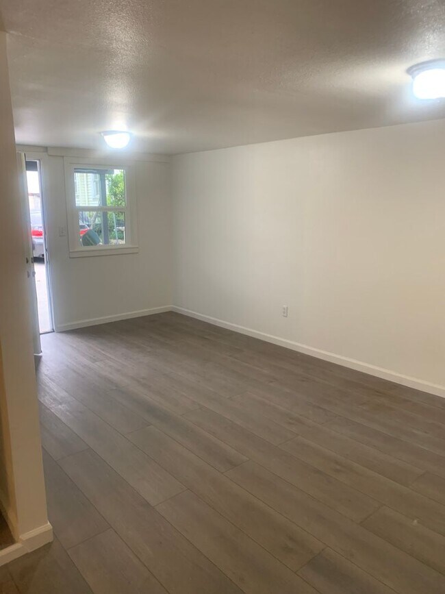 Foto del edificio - Your New Home Is Ready — Spacious, Stylish, and Fully Upgraded!”