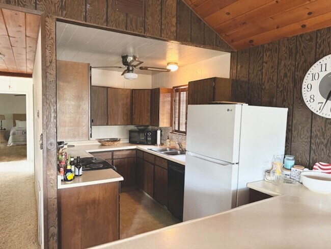 Foto del edificio - Cozy 3BD/2BA Single-Family in Copperopolis...