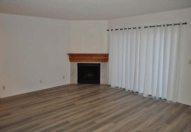 Living Room - 2411 Prospect Ave