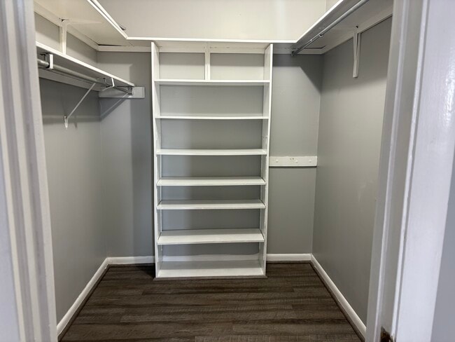 Foto del edificio - 6317 Park Heights Ave