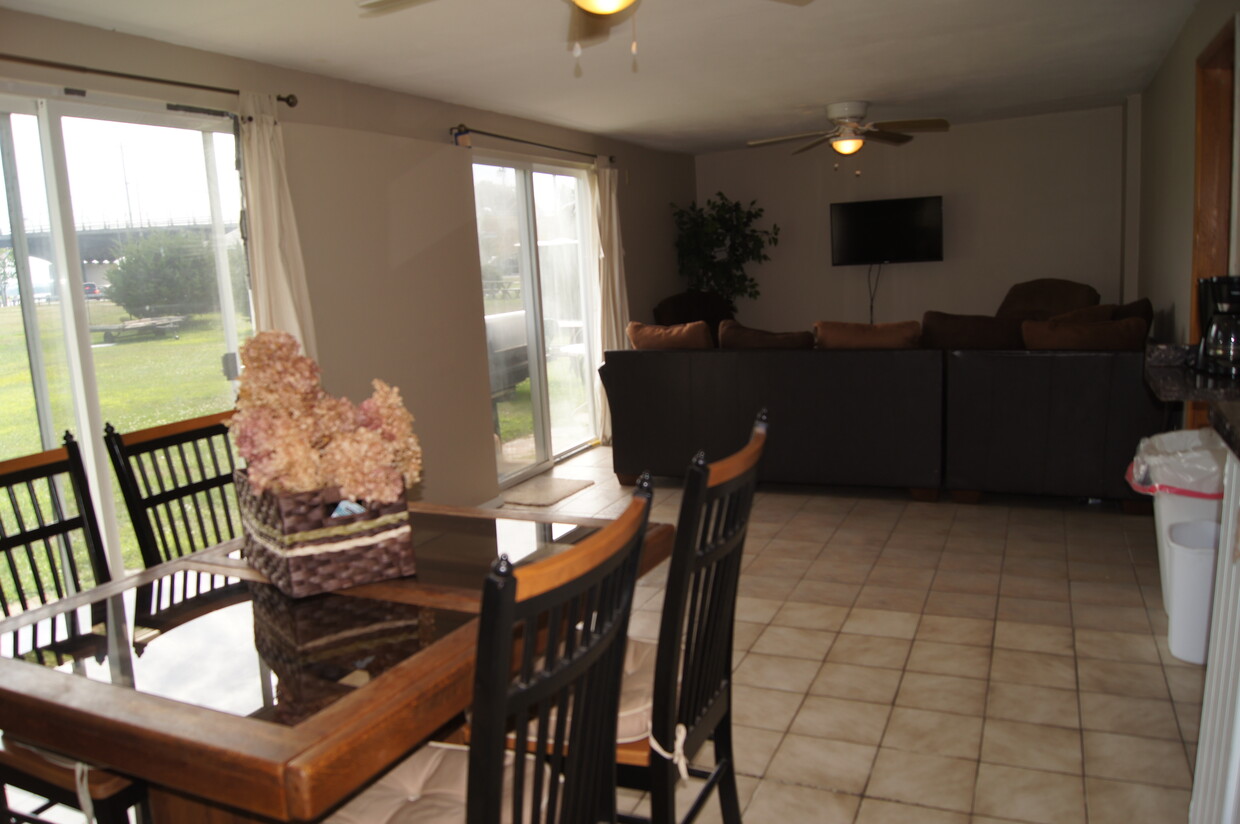 Foto principal - 212 2nd Ave