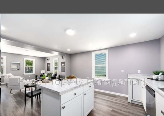 Foto del edificio - 1413 Decatur St