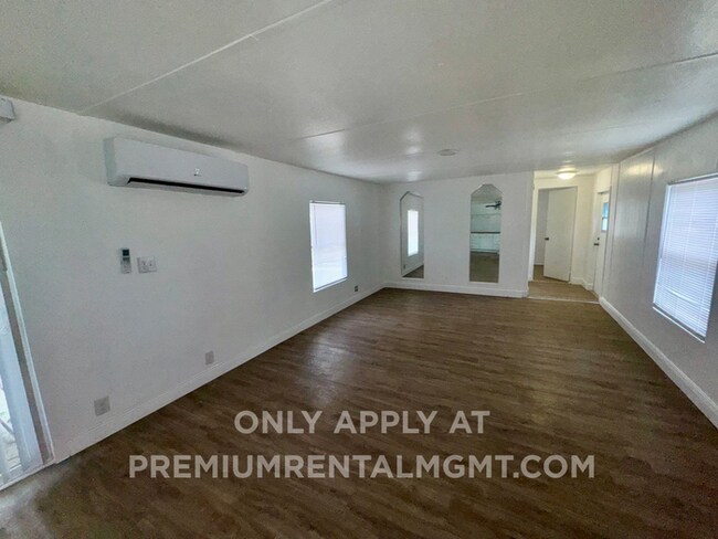 Foto del edificio - 1145 S Christiana Ave