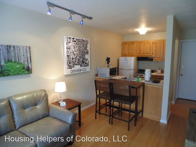 Foto del edificio - 1 br, 1 bath House - 2113 Walnut Street #8