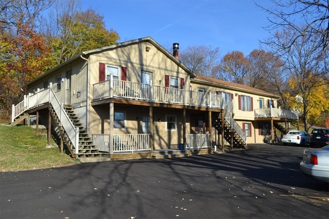 Building Photo - 1610 Broadway