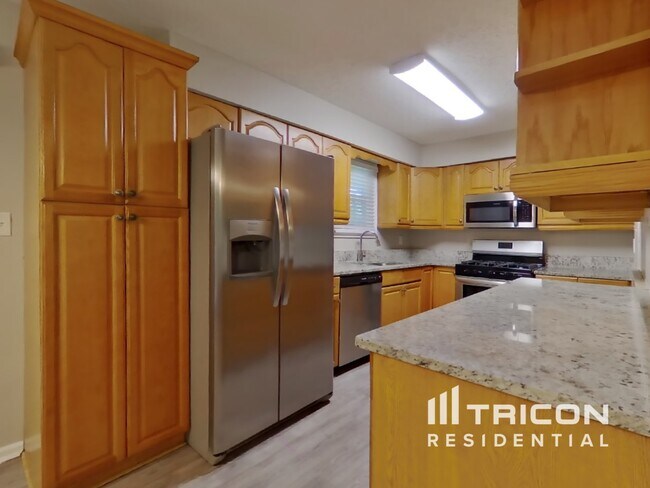 Building Photo - 3150 Colorado Dr