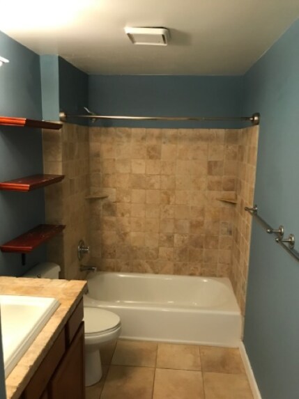 Foto del edificio - 2BR/1BA Park Hill Condo in Denver