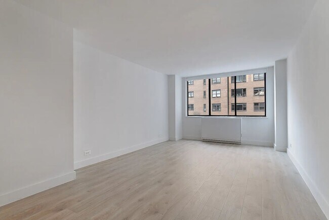 Foto del edificio - 300 Mercer St