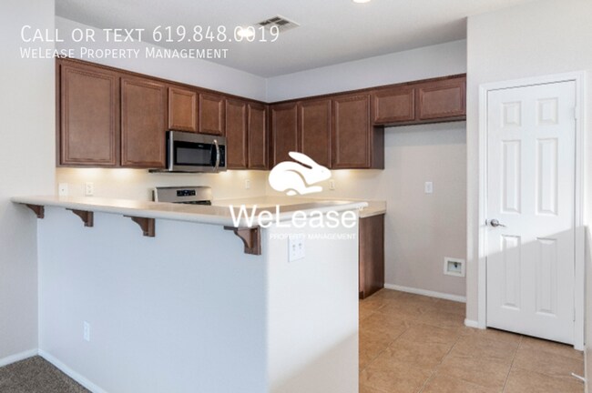 Foto del edificio - Beautiful 2 Bed, 2 Bath, 2 Car Garage Cond...