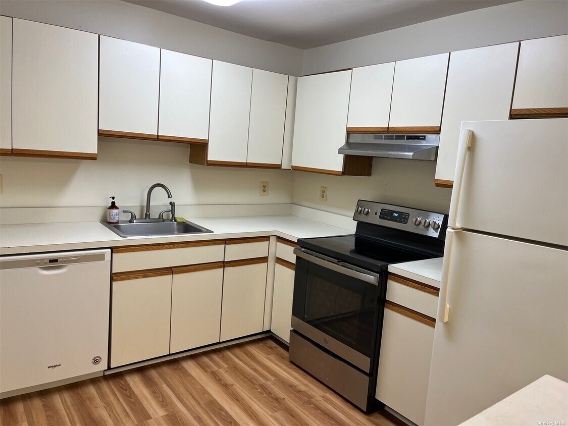 Foto principal - 971 Skyline Dr