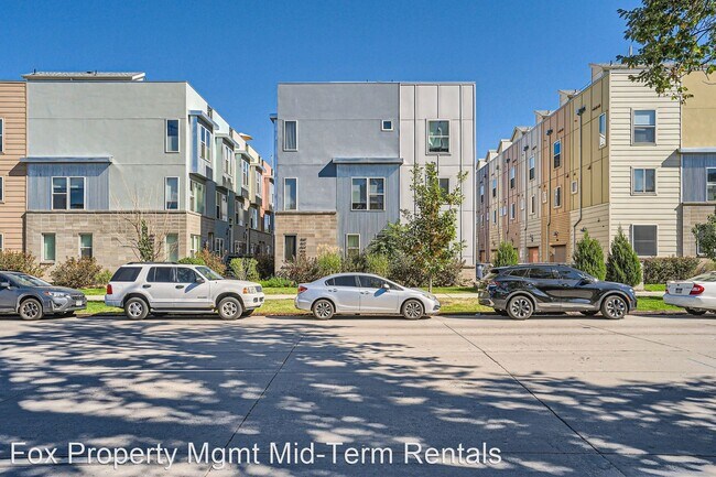 Foto del edificio - 3 br, 3.5 bath House - 864 Kalamath St.