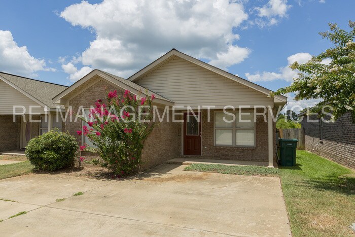 Primary Photo - 16431 Waterbury Ln