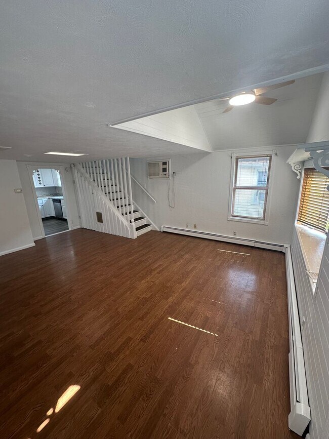 Building Photo - 15 Waterview Pl